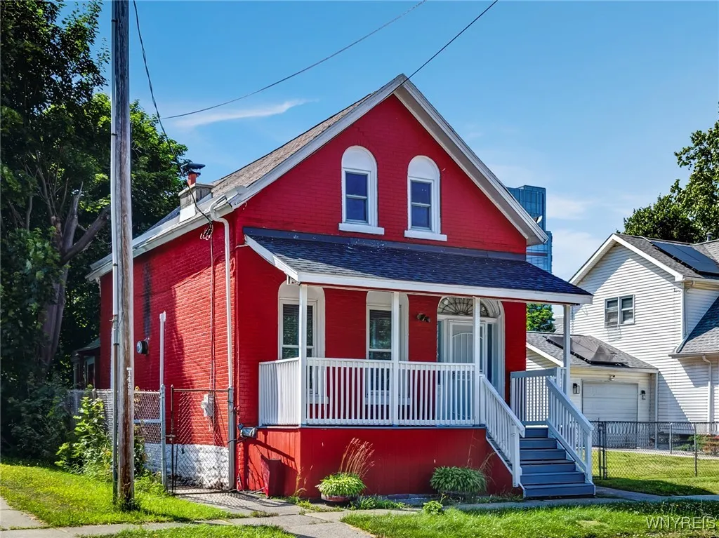 152 Mulberry Street, Buffalo, New York 14204, Buffalo, New York 14204, 3 Bedrooms Bedrooms, 8 Rooms Rooms,1 BathroomBathrooms,Residential,For Sale,152 Mulberry Street, Buffalo, New York 14204,B1617293