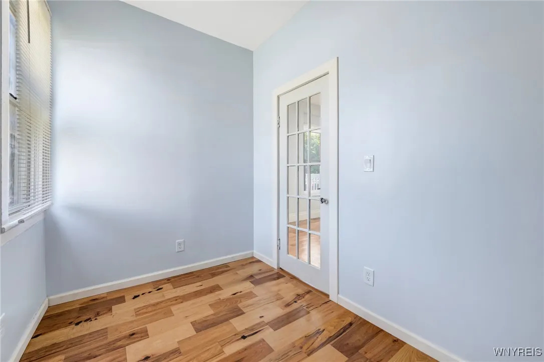 152 Mulberry Street, Buffalo, New York 14204, Buffalo, New York 14204, 3 Bedrooms Bedrooms, 8 Rooms Rooms,1 BathroomBathrooms,Residential,For Sale,152 Mulberry Street, Buffalo, New York 14204,B1617293