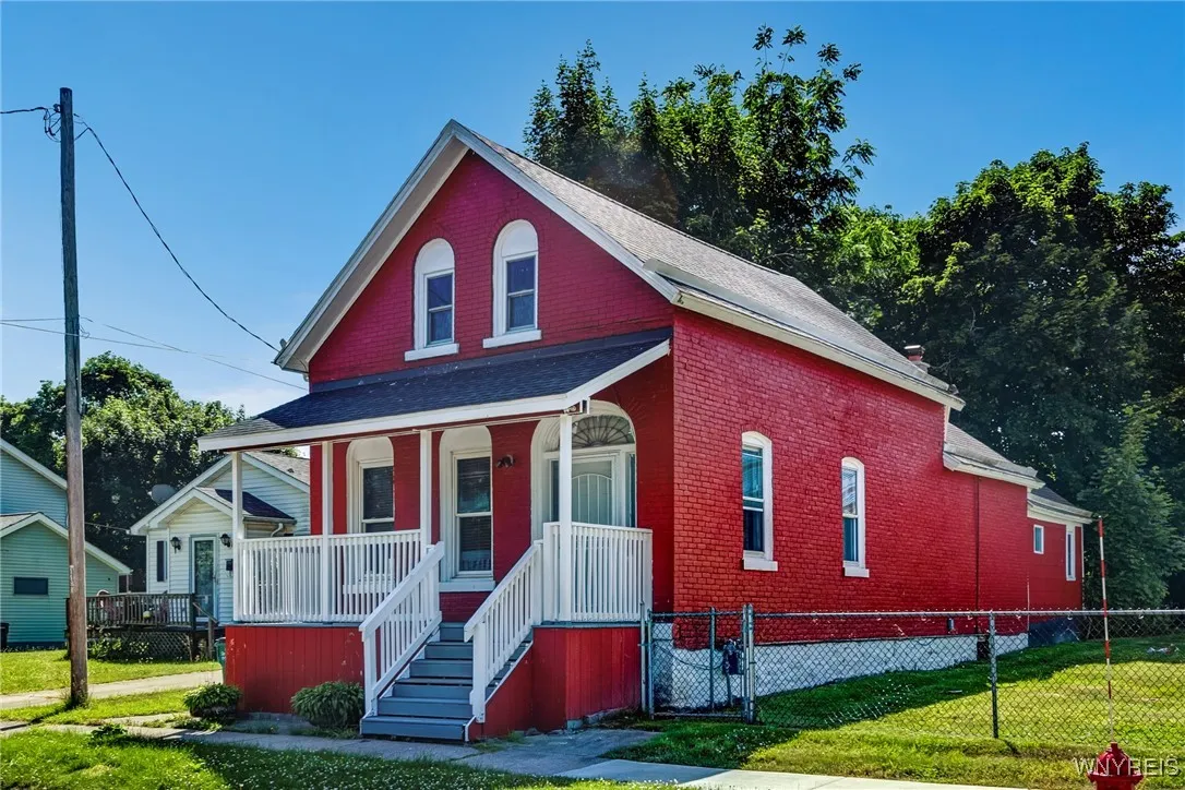 152 Mulberry Street, Buffalo, New York 14204, Buffalo, New York 14204, 3 Bedrooms Bedrooms, 8 Rooms Rooms,1 BathroomBathrooms,Residential,For Sale,152 Mulberry Street, Buffalo, New York 14204,B1617293