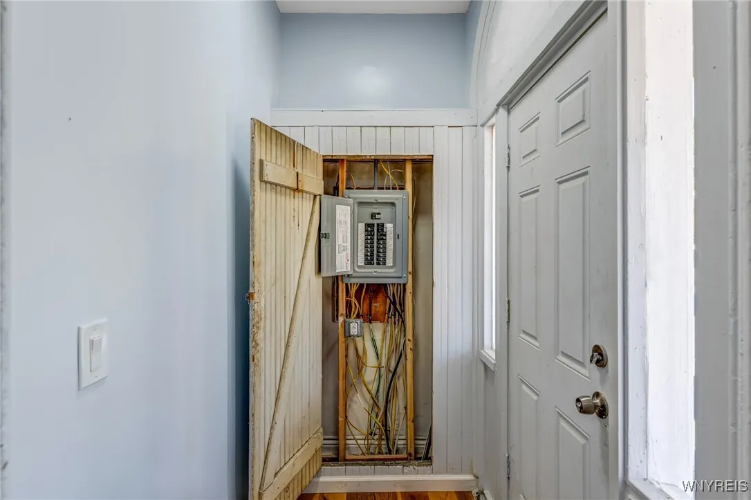 152 Mulberry Street, Buffalo, New York 14204, Buffalo, New York 14204, 3 Bedrooms Bedrooms, 8 Rooms Rooms,1 BathroomBathrooms,Residential,For Sale,152 Mulberry Street, Buffalo, New York 14204,B1617293