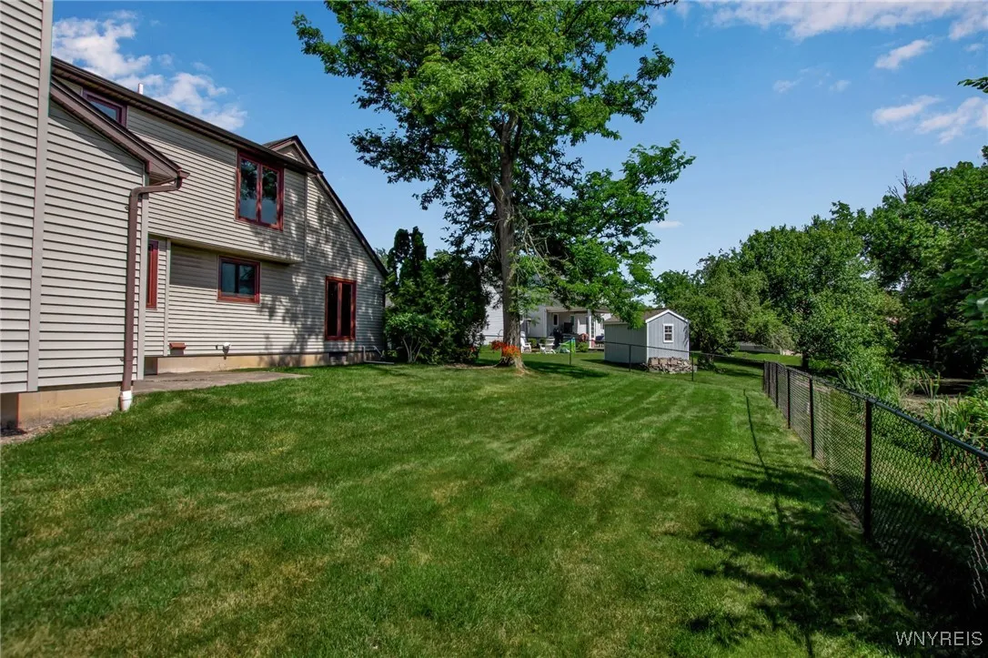 83 Randwood Drive, Amherst, New York 14068, Amherst, New York 14068, 5 Bedrooms Bedrooms, 10 Rooms Rooms,3 BathroomsBathrooms,Residential,Closed,83 Randwood Drive, Amherst, New York 14068,0,B1616579