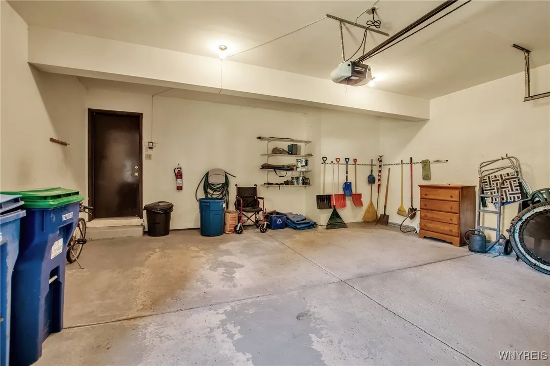 83 Randwood Drive, Amherst, New York 14068, Amherst, New York 14068, 5 Bedrooms Bedrooms, 10 Rooms Rooms,3 BathroomsBathrooms,Residential,Closed,83 Randwood Drive, Amherst, New York 14068,0,B1616579