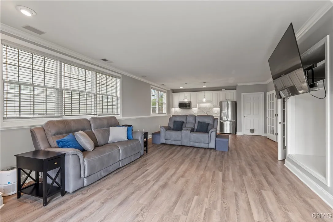 6092 Bay Hill Circle, Dewitt, New York 13078, De Witt, New York 13078, 4 Bedrooms Bedrooms, 9 Rooms Rooms,2 BathroomsBathrooms,Residential,Closed,6092 Bay Hill Circle, Dewitt, New York 13078,S1617190