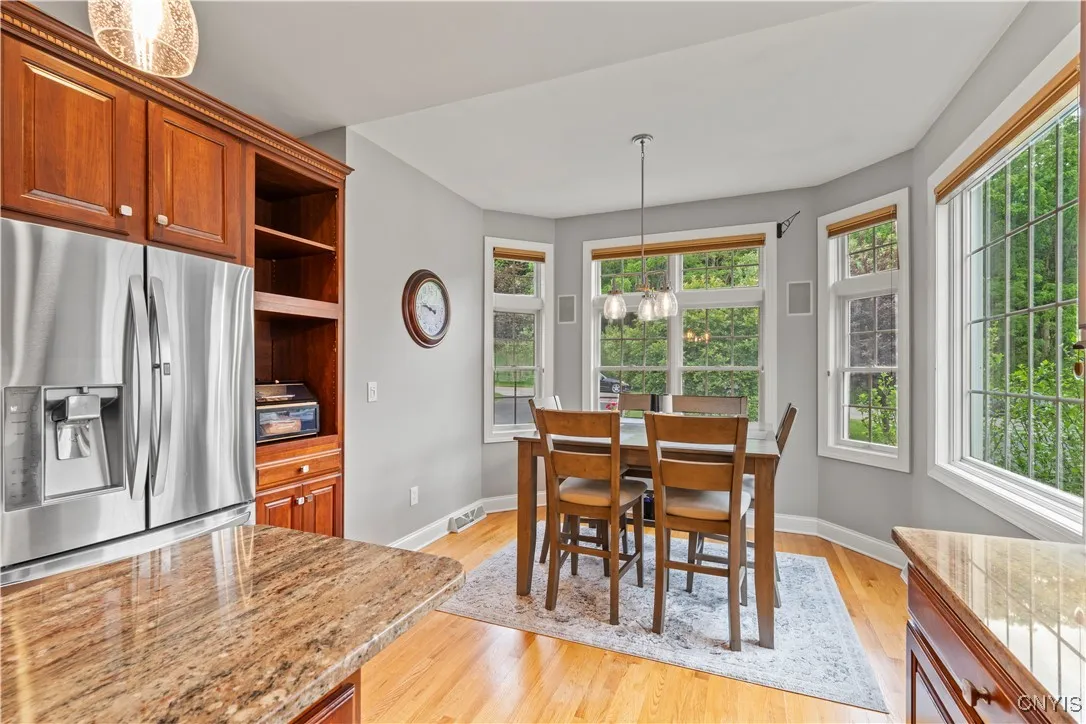 6092 Bay Hill Circle, Dewitt, New York 13078, De Witt, New York 13078, 4 Bedrooms Bedrooms, 9 Rooms Rooms,2 BathroomsBathrooms,Residential,Closed,6092 Bay Hill Circle, Dewitt, New York 13078,S1617190