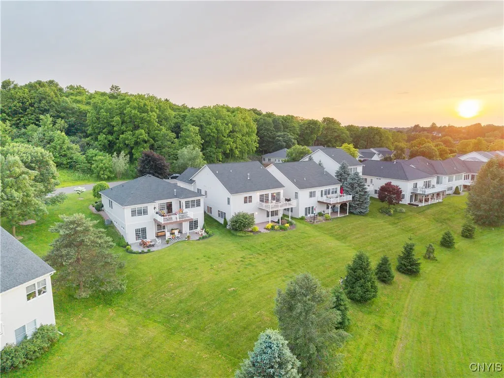 6092 Bay Hill Circle, Dewitt, New York 13078, De Witt, New York 13078, 4 Bedrooms Bedrooms, 9 Rooms Rooms,2 BathroomsBathrooms,Residential,Closed,6092 Bay Hill Circle, Dewitt, New York 13078,S1617190