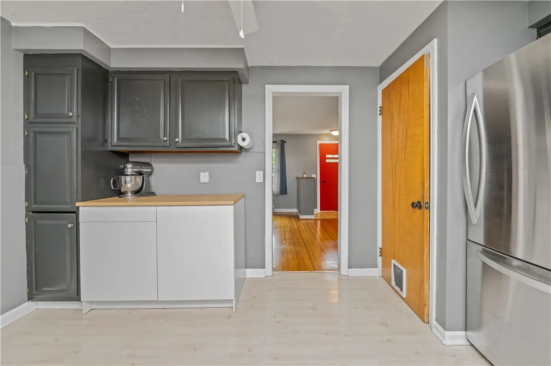 917 Whalen Road, Penfield, New York 14526, Penfield, New York 14526, 4 Bedrooms Bedrooms, 7 Rooms Rooms,2 BathroomsBathrooms,Residential,Closed,917 Whalen Road, Penfield, New York 14526,0,R1617547