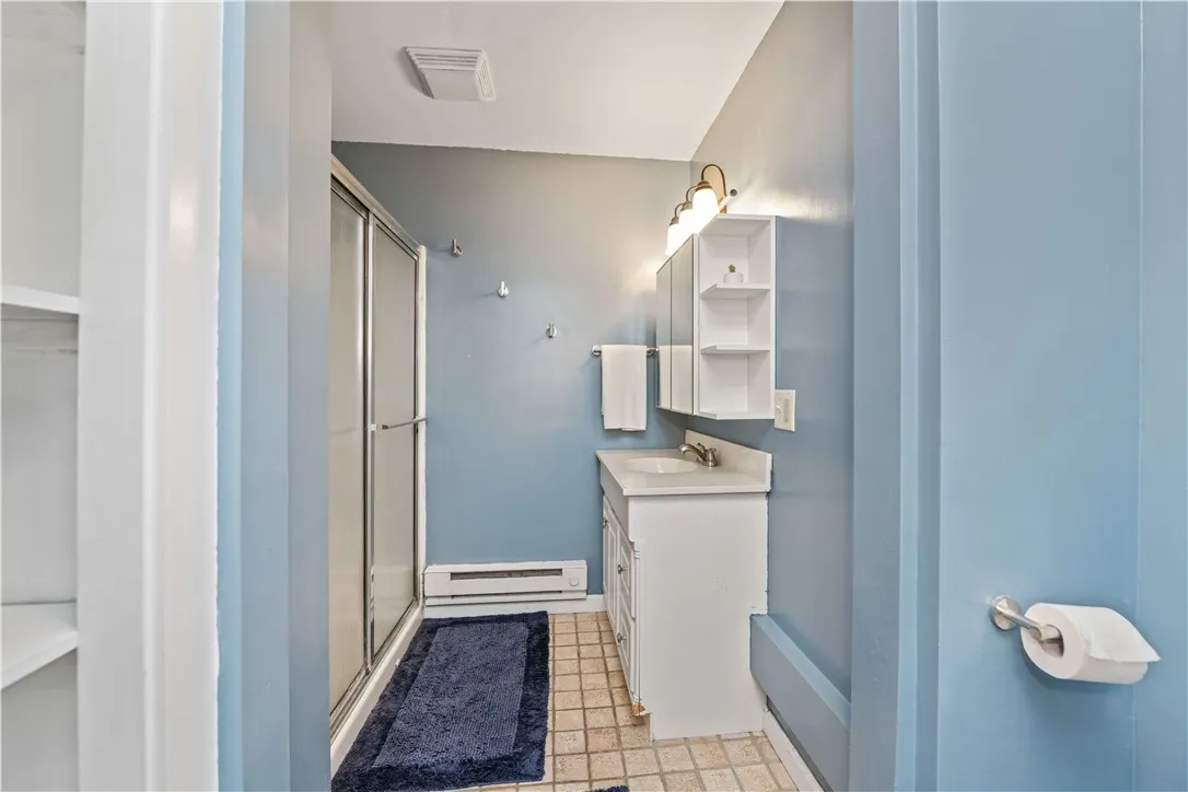 917 Whalen Road, Penfield, New York 14526, Penfield, New York 14526, 4 Bedrooms Bedrooms, 7 Rooms Rooms,2 BathroomsBathrooms,Residential,Closed,917 Whalen Road, Penfield, New York 14526,0,R1617547