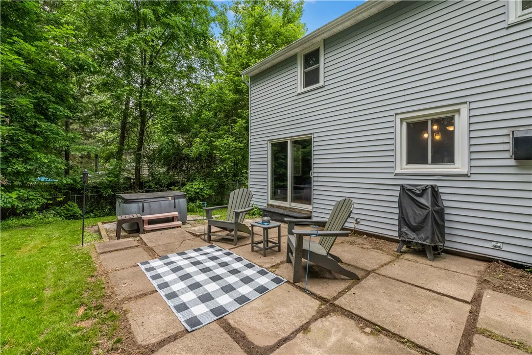 917 Whalen Road, Penfield, New York 14526, Penfield, New York 14526, 4 Bedrooms Bedrooms, 7 Rooms Rooms,2 BathroomsBathrooms,Residential,Closed,917 Whalen Road, Penfield, New York 14526,0,R1617547