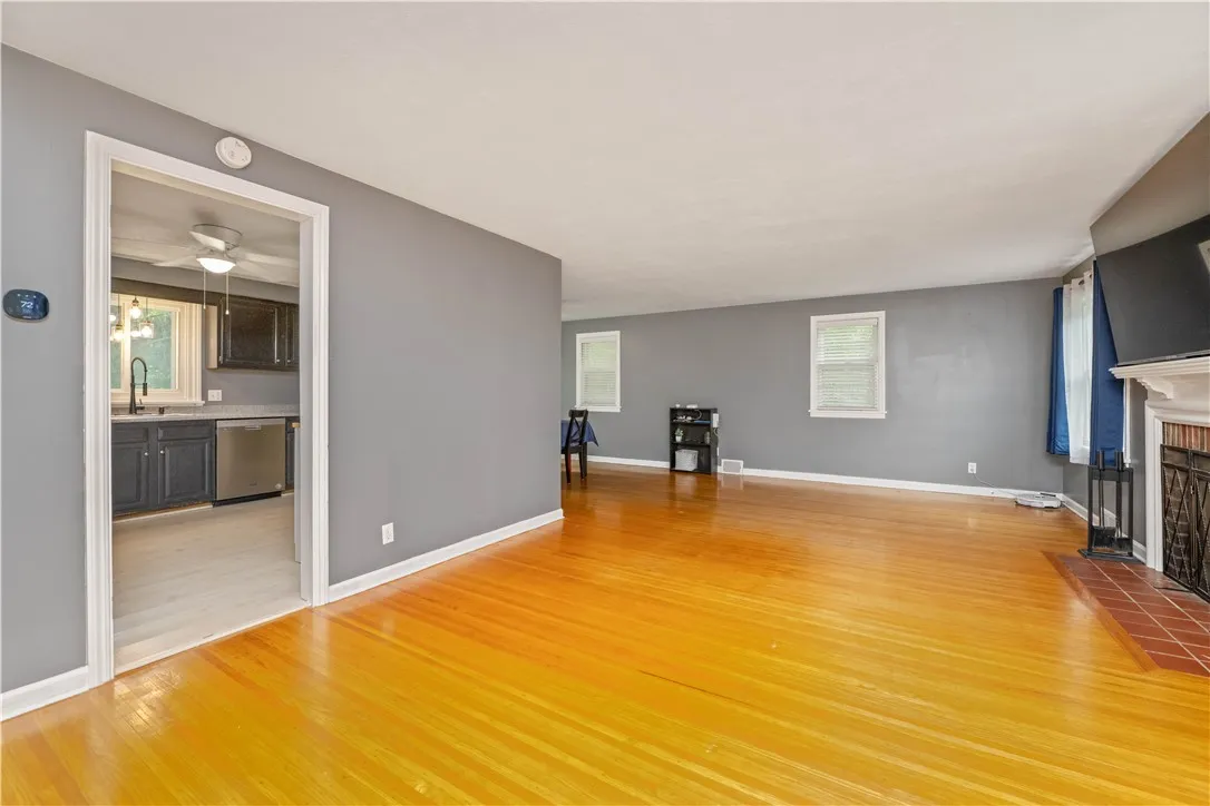 917 Whalen Road, Penfield, New York 14526, Penfield, New York 14526, 4 Bedrooms Bedrooms, 7 Rooms Rooms,2 BathroomsBathrooms,Residential,Closed,917 Whalen Road, Penfield, New York 14526,0,R1617547