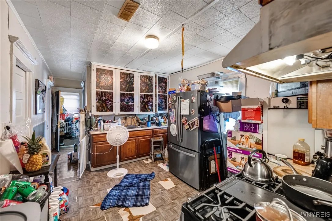 641 Hopkins Street, Buffalo, New York 14220, Buffalo, New York 14220, 6 Bedrooms Bedrooms, ,2 BathroomsBathrooms,Residential,For Sale,641 Hopkins Street, Buffalo, New York 14220,B1617630
