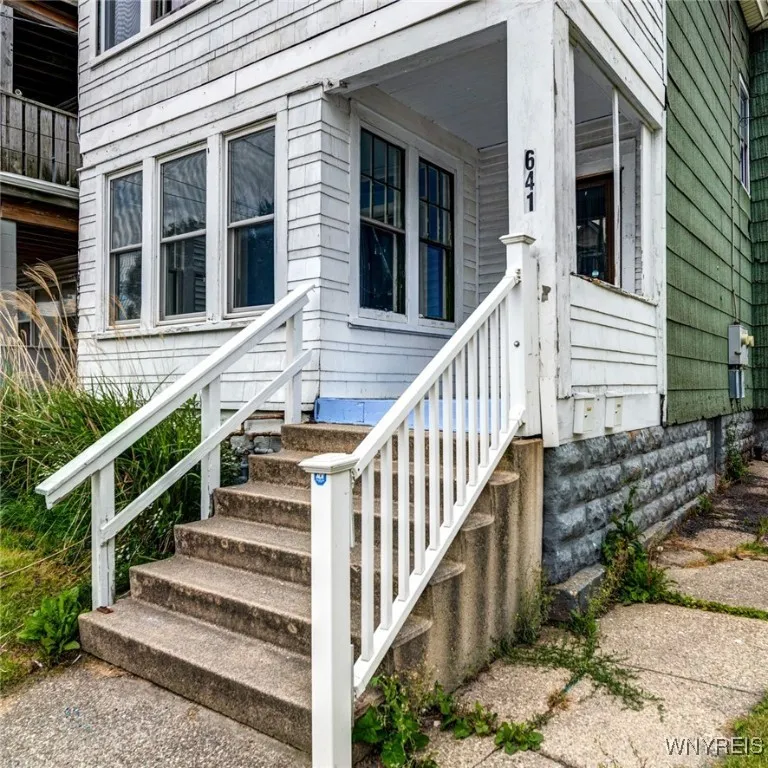 641 Hopkins Street, Buffalo, New York 14220, Buffalo, New York 14220, 6 Bedrooms Bedrooms, ,2 BathroomsBathrooms,Residential,For Sale,641 Hopkins Street, Buffalo, New York 14220,B1617630