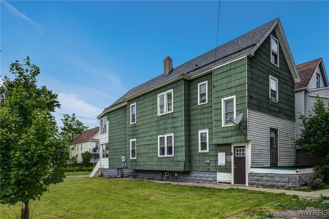 641 Hopkins Street, Buffalo, New York 14220, Buffalo, New York 14220, 6 Bedrooms Bedrooms, ,2 BathroomsBathrooms,Residential,For Sale,641 Hopkins Street, Buffalo, New York 14220,B1617630
