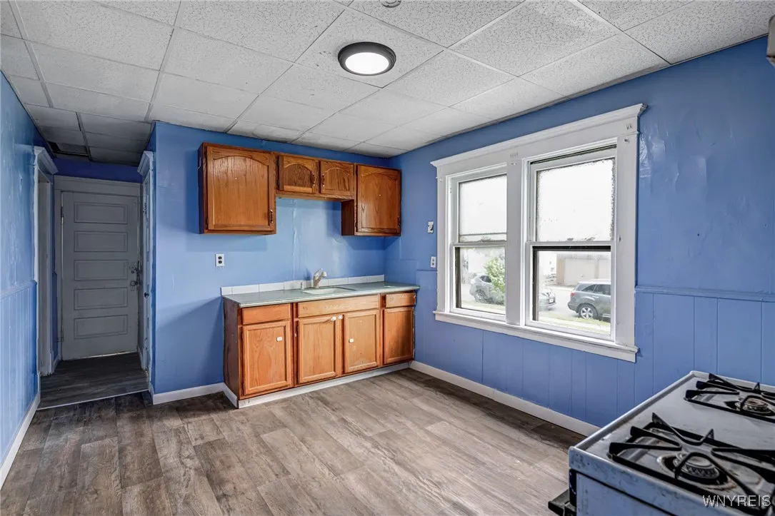 641 Hopkins Street, Buffalo, New York 14220, Buffalo, New York 14220, 6 Bedrooms Bedrooms, ,2 BathroomsBathrooms,Residential,For Sale,641 Hopkins Street, Buffalo, New York 14220,B1617630
