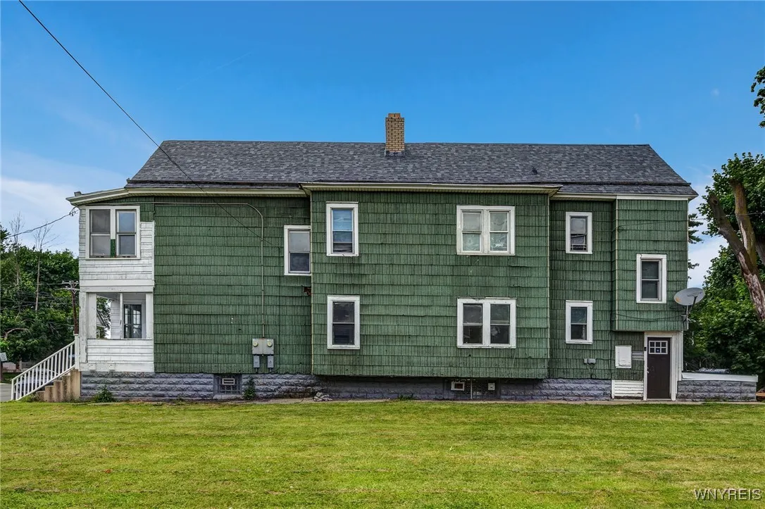 641 Hopkins Street, Buffalo, New York 14220, Buffalo, New York 14220, 6 Bedrooms Bedrooms, ,2 BathroomsBathrooms,Residential,For Sale,641 Hopkins Street, Buffalo, New York 14220,B1617630