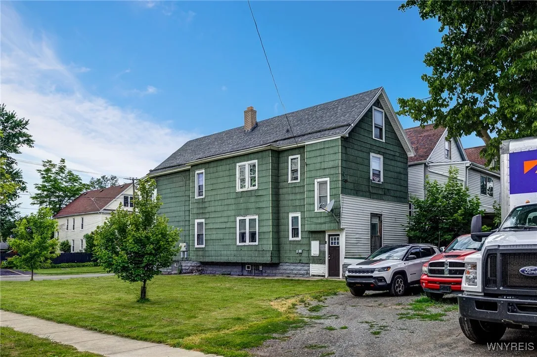 641 Hopkins Street, Buffalo, New York 14220, Buffalo, New York 14220, 6 Bedrooms Bedrooms, ,2 BathroomsBathrooms,Residential,For Sale,641 Hopkins Street, Buffalo, New York 14220,B1617630