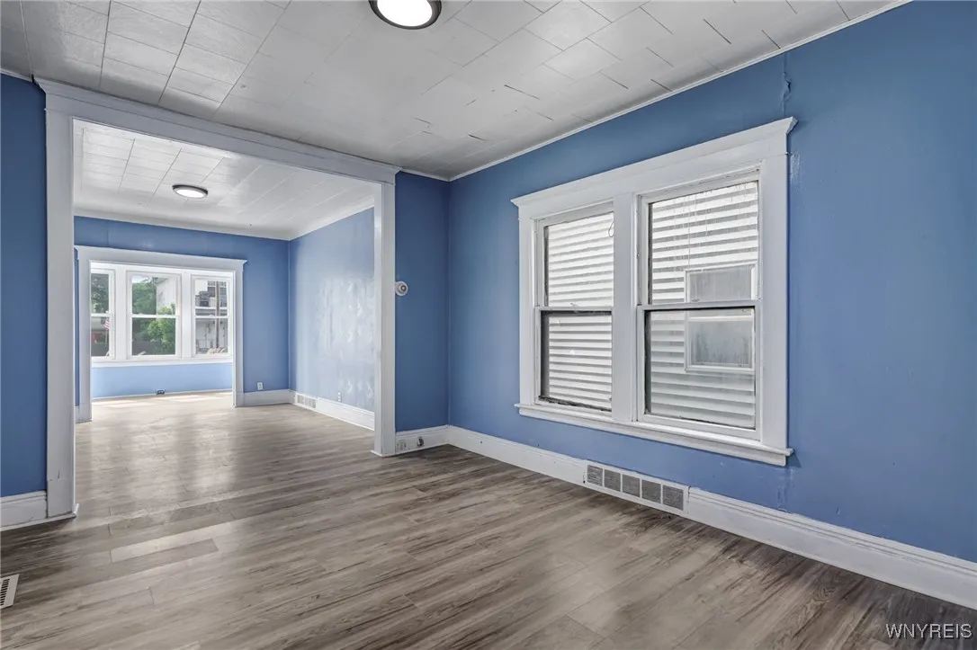 641 Hopkins Street, Buffalo, New York 14220, Buffalo, New York 14220, 6 Bedrooms Bedrooms, ,2 BathroomsBathrooms,Residential,For Sale,641 Hopkins Street, Buffalo, New York 14220,B1617630