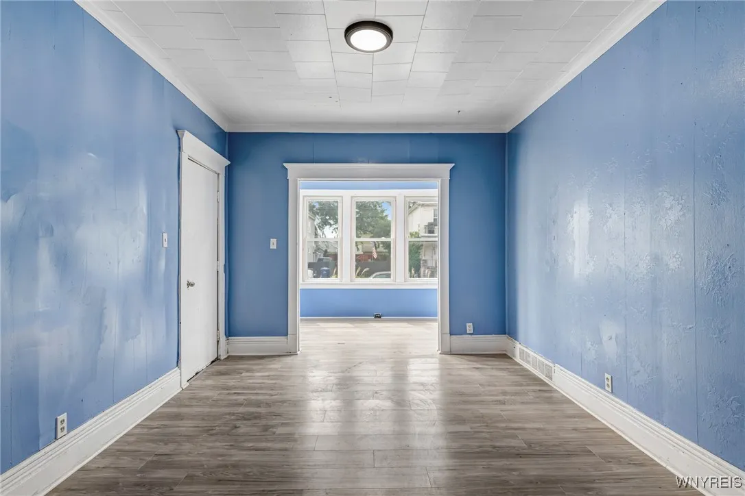 641 Hopkins Street, Buffalo, New York 14220, Buffalo, New York 14220, 6 Bedrooms Bedrooms, ,2 BathroomsBathrooms,Residential,For Sale,641 Hopkins Street, Buffalo, New York 14220,B1617630