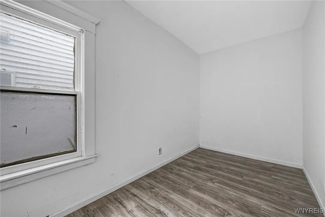 641 Hopkins Street, Buffalo, New York 14220, Buffalo, New York 14220, 6 Bedrooms Bedrooms, ,2 BathroomsBathrooms,Residential,For Sale,641 Hopkins Street, Buffalo, New York 14220,B1617630