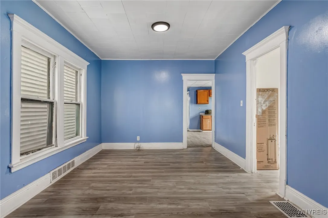 641 Hopkins Street, Buffalo, New York 14220, Buffalo, New York 14220, 6 Bedrooms Bedrooms, ,2 BathroomsBathrooms,Residential,For Sale,641 Hopkins Street, Buffalo, New York 14220,B1617630