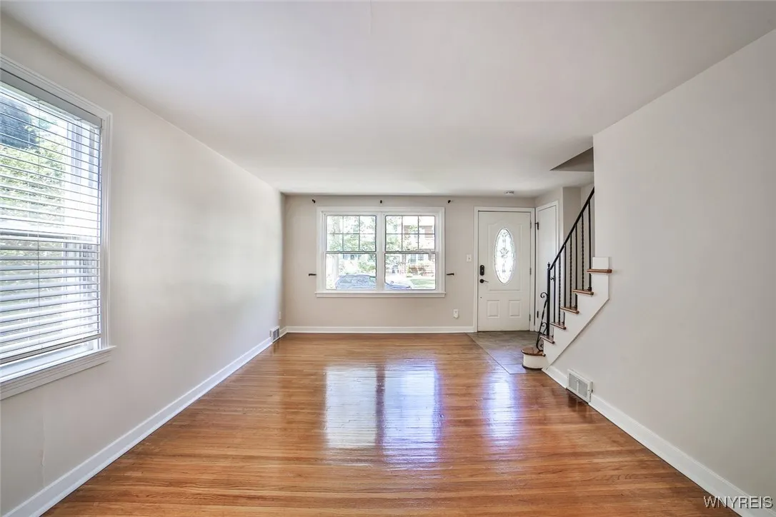 218 Hamilton Dr Drive, Amherst, New York 14226, Amherst, New York 14226, 3 Bedrooms Bedrooms, 10 Rooms Rooms,1 BathroomBathrooms,Residential,Closed,218 Hamilton Dr Drive, Amherst, New York 14226,B1616799