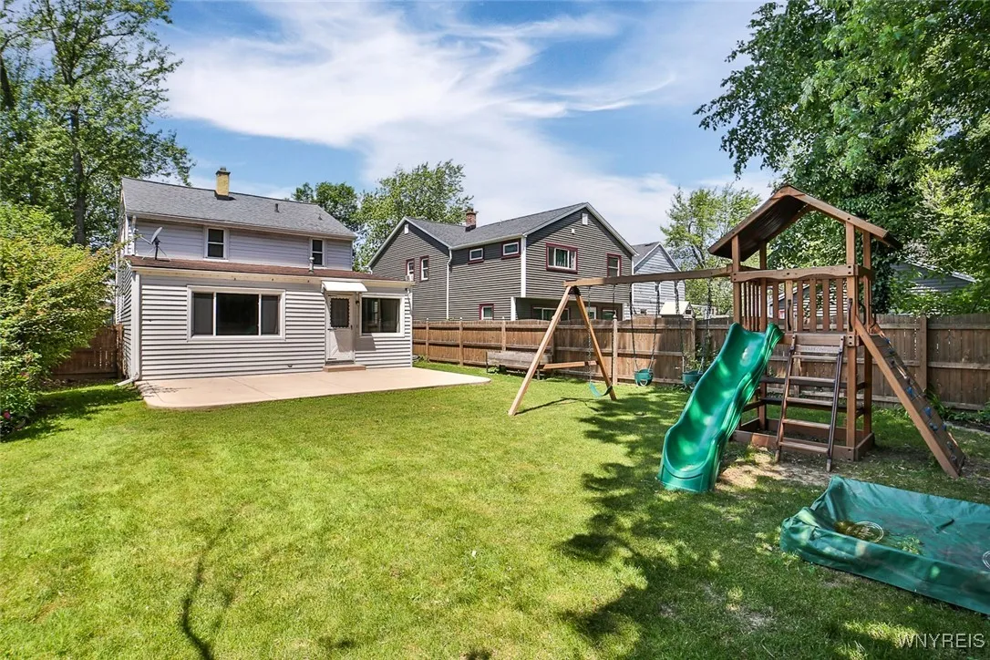 218 Hamilton Dr Drive, Amherst, New York 14226, Amherst, New York 14226, 3 Bedrooms Bedrooms, 10 Rooms Rooms,1 BathroomBathrooms,Residential,Closed,218 Hamilton Dr Drive, Amherst, New York 14226,B1616799
