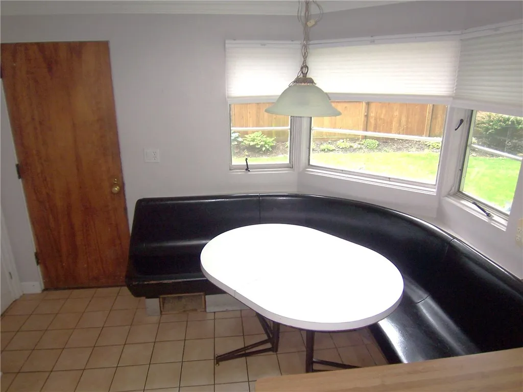 45 Greenaway Rd, Brighton, New York 14610, Brighton, New York 14610, 3 Bedrooms Bedrooms, 6 Rooms Rooms,2 BathroomsBathrooms,Residential,Closed,45 Greenaway Rd, Brighton, New York 14610,R1616500