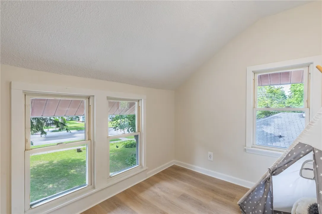3666 Lake Avenue, Rochester, New York 14612, Rochester, New York 14612, 3 Bedrooms Bedrooms, 7 Rooms Rooms,1 BathroomBathrooms,Residential,Closed,3666 Lake Avenue, Rochester, New York 14612,0,R1617334