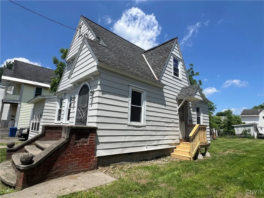 120 Elm Street, Cortland, New York 13045, Cortland, New York 13045, 2 Bedrooms Bedrooms, 7 Rooms Rooms,1 BathroomBathrooms,Residential,Closed,120 Elm Street, Cortland, New York 13045,0,S1617674