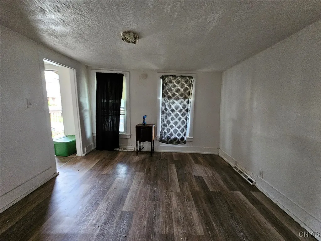 108 Gold Street, Utica, New York 13501, Utica, New York 13501, 4 Bedrooms Bedrooms, ,Multi Family,For Sale,108 Gold Street, Utica, New York 13501,S1617811