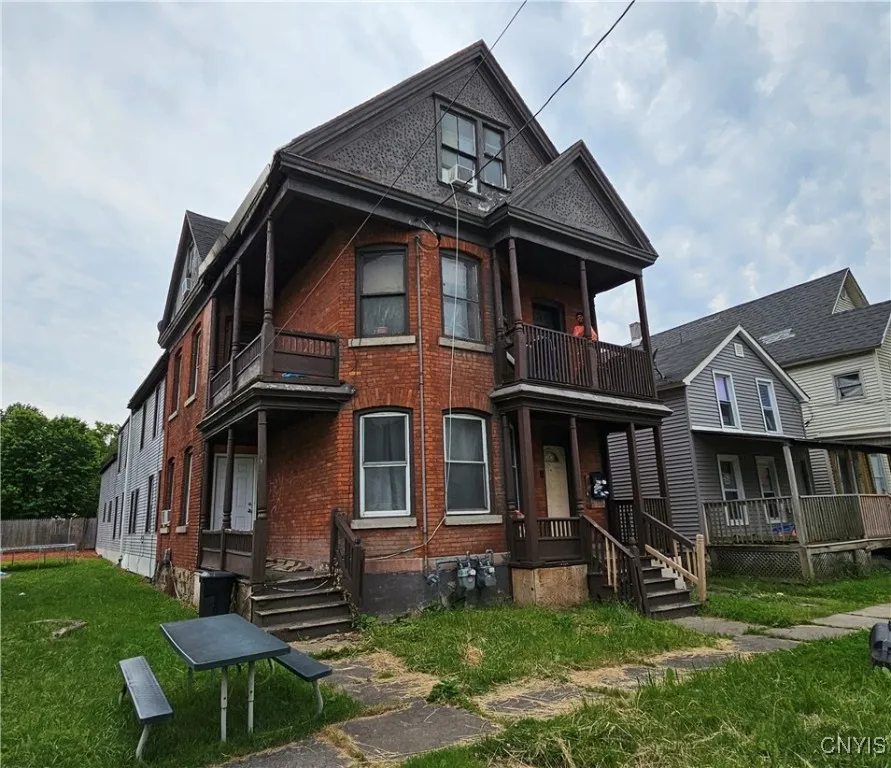 108 Gold Street, Utica, New York 13501, Utica, New York 13501, 4 Bedrooms Bedrooms, ,Multi Family,For Sale,108 Gold Street, Utica, New York 13501,S1617811