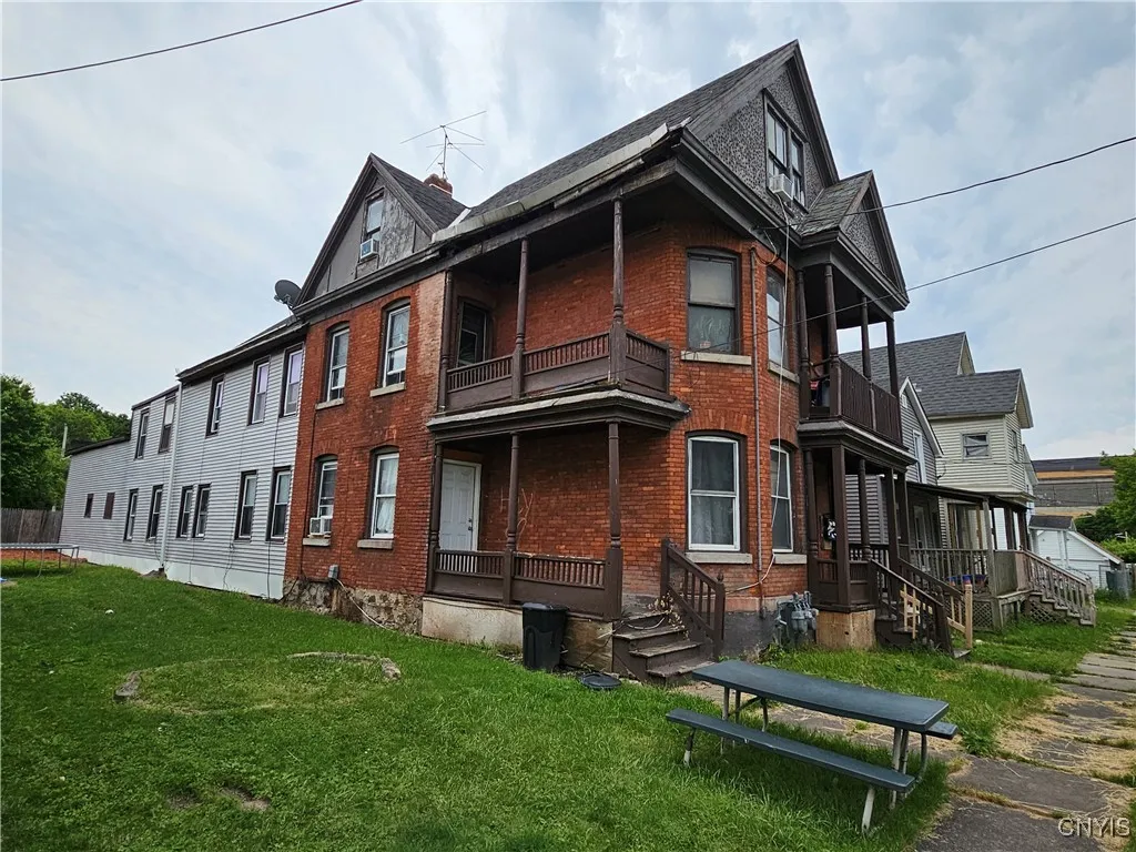 108 Gold Street, Utica, New York 13501, Utica, New York 13501, 4 Bedrooms Bedrooms, ,Multi Family,For Sale,108 Gold Street, Utica, New York 13501,S1617811