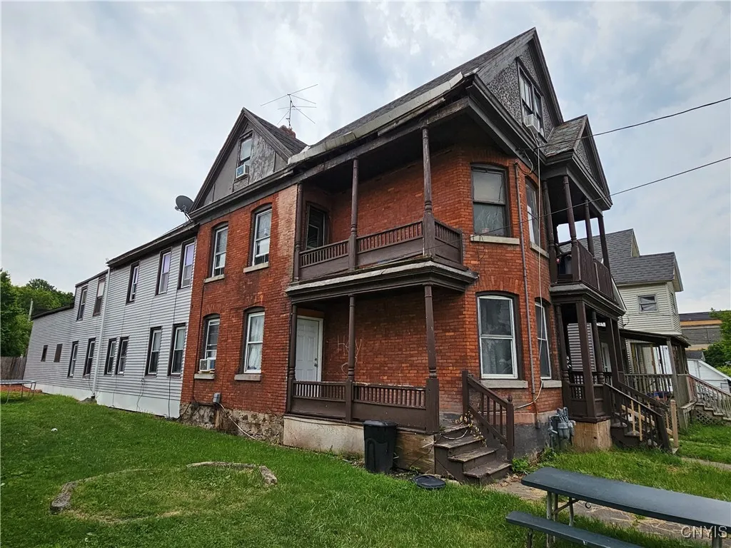 108 Gold Street, Utica, New York 13501, Utica, New York 13501, 4 Bedrooms Bedrooms, ,Multi Family,For Sale,108 Gold Street, Utica, New York 13501,S1617811