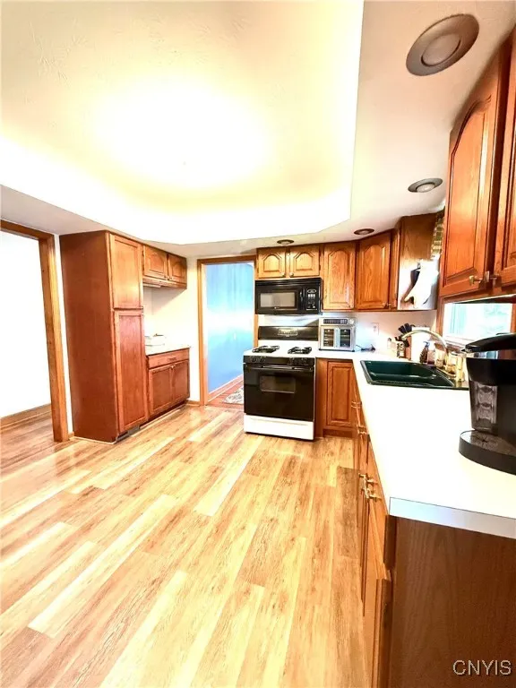 108 Norris Avenue, Auburn, New York 13021, Auburn, New York 13021, 3 Bedrooms Bedrooms, 7 Rooms Rooms,1 BathroomBathrooms,Residential,Closed,108 Norris Avenue, Auburn, New York 13021,0,S1615140