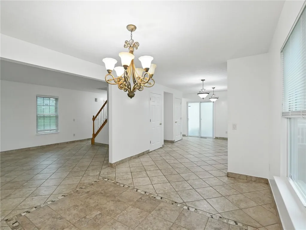 187 Moore Road, Henrietta, New York 14586, Henrietta, New York 14586, 3 Bedrooms Bedrooms, 8 Rooms Rooms,2 BathroomsBathrooms,Residential Lease,Closed,187 Moore Road, Henrietta, New York 14586,R1616967