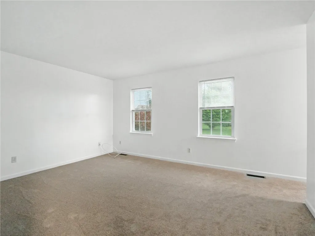 187 Moore Road, Henrietta, New York 14586, Henrietta, New York 14586, 3 Bedrooms Bedrooms, 8 Rooms Rooms,2 BathroomsBathrooms,Residential Lease,Closed,187 Moore Road, Henrietta, New York 14586,R1616967