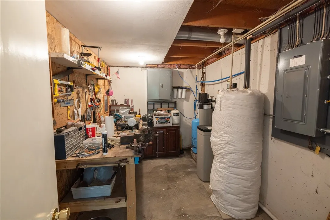 1964 Delphi Road, Cazenovia, New York 13035, Cazenovia, New York 13035, 4 Bedrooms Bedrooms, 10 Rooms Rooms,2 BathroomsBathrooms,Residential,Closed,1964 Delphi Road, Cazenovia, New York 13035,R1617850