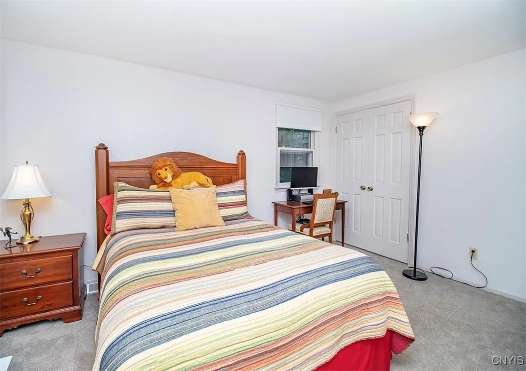 plenty of space in these rooms...