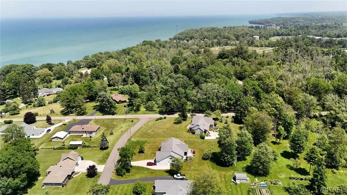 7271 Beechwood Road, Evans, New York 14047, Evans, New York 14047, 3 Bedrooms Bedrooms, 8 Rooms Rooms,2 BathroomsBathrooms,Residential,Closed,7271 Beechwood Road, Evans, New York 14047,B1617360