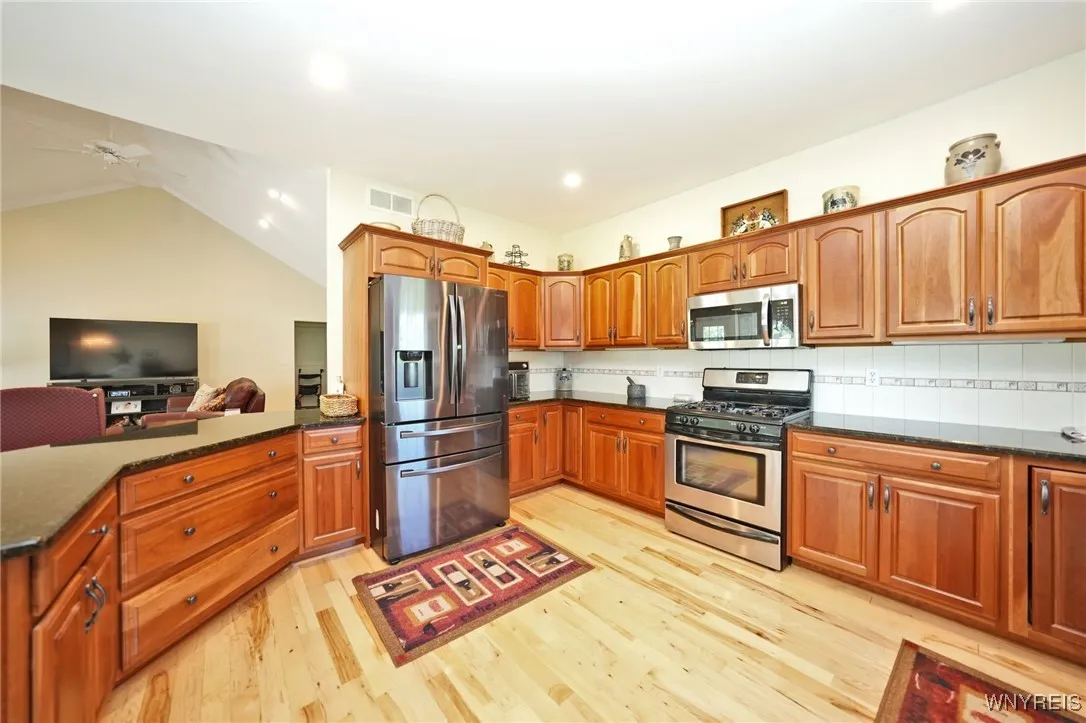 7271 Beechwood Road, Evans, New York 14047, Evans, New York 14047, 3 Bedrooms Bedrooms, 8 Rooms Rooms,2 BathroomsBathrooms,Residential,Closed,7271 Beechwood Road, Evans, New York 14047,B1617360