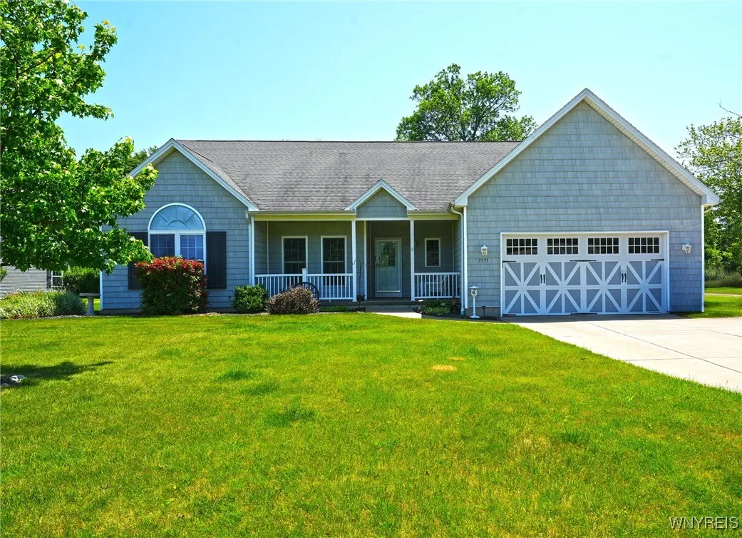 7271 Beechwood Road, Evans, New York 14047, Evans, New York 14047, 3 Bedrooms Bedrooms, 8 Rooms Rooms,2 BathroomsBathrooms,Residential,Closed,7271 Beechwood Road, Evans, New York 14047,B1617360