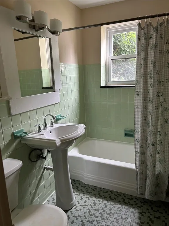 2432 East Ave Avenue B, Brighton, New York 14610, Brighton, New York 14610, 1 Bedroom Bedrooms, 3 Rooms Rooms,1 BathroomBathrooms,Residential,For Sale,2432 East Ave Avenue B, Brighton, New York 14610,R1617047