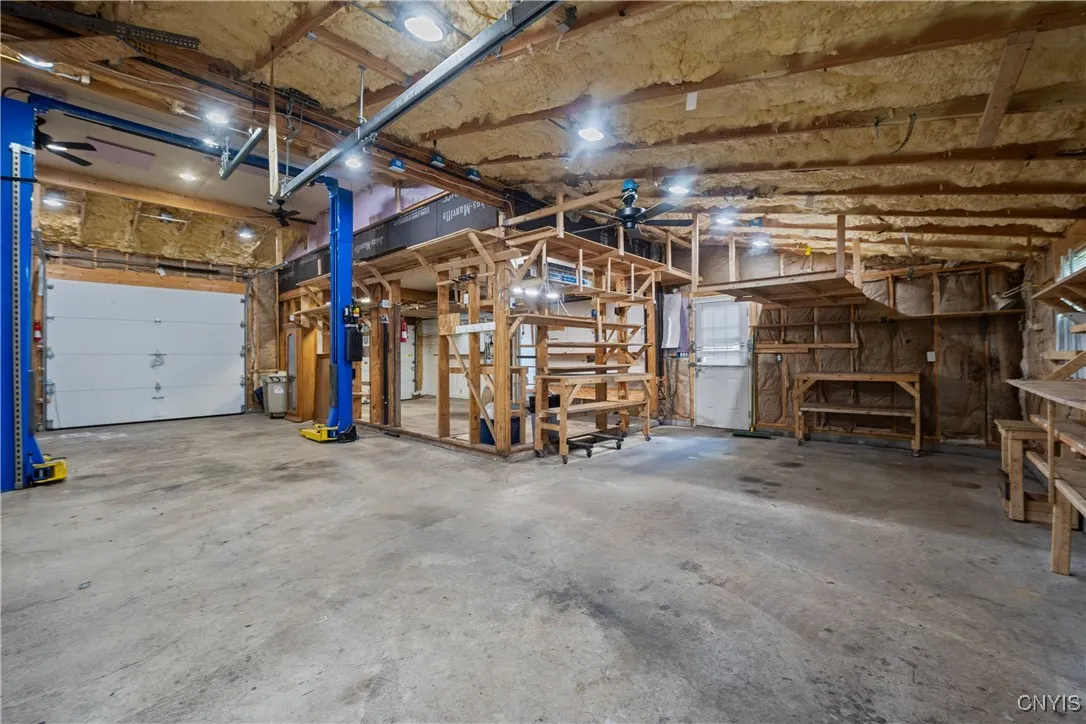 109 Roundmill Lane, Manlius, New York 13116, Manlius, New York 13116, 3 Bedrooms Bedrooms, 8 Rooms Rooms,1 BathroomBathrooms,Residential,Closed,109 Roundmill Lane, Manlius, New York 13116,0,S1616238