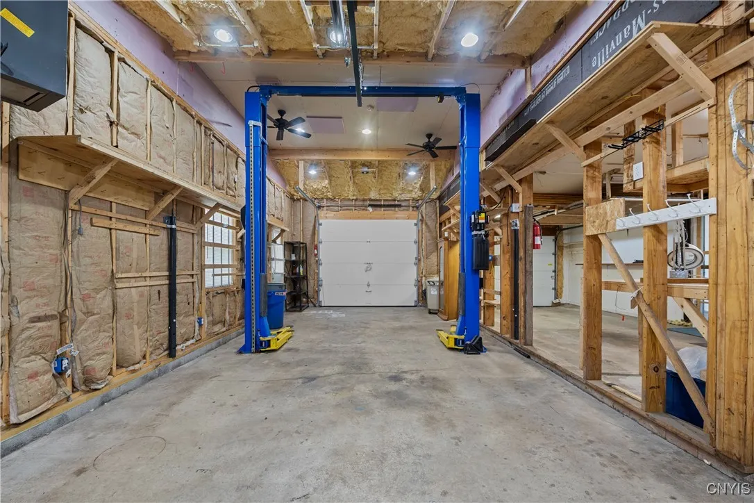 109 Roundmill Lane, Manlius, New York 13116, Manlius, New York 13116, 3 Bedrooms Bedrooms, 8 Rooms Rooms,1 BathroomBathrooms,Residential,Closed,109 Roundmill Lane, Manlius, New York 13116,0,S1616238