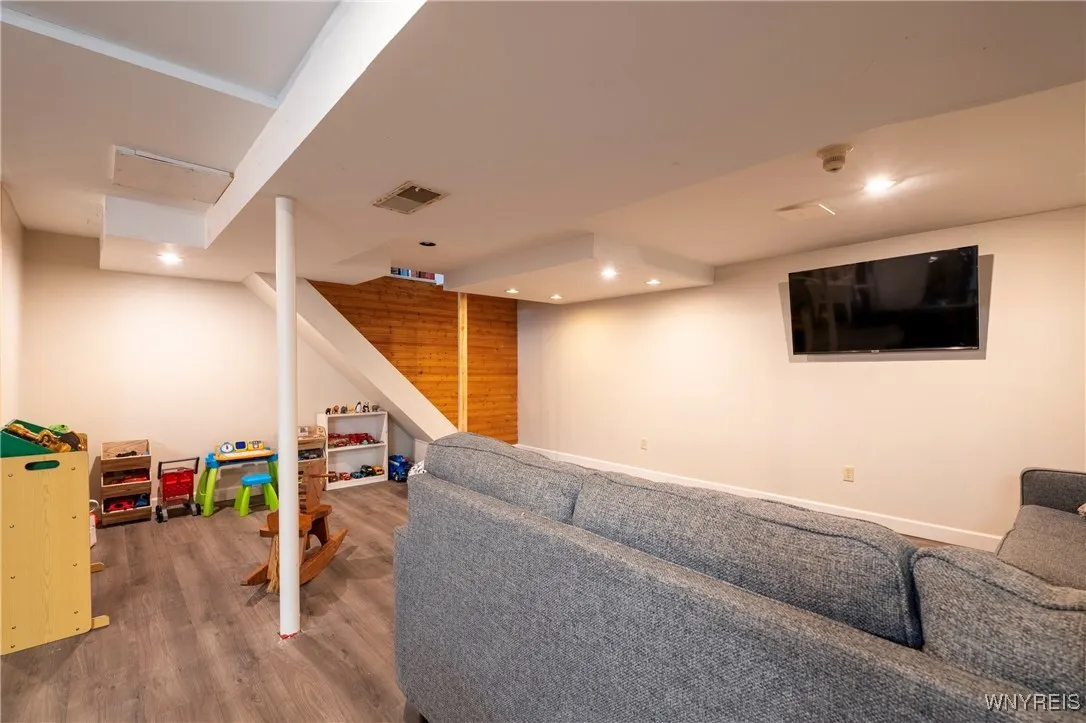 278 Shady Grove Drive, Amherst, New York 14051, Amherst, New York 14051, 3 Bedrooms Bedrooms, 6 Rooms Rooms,1 BathroomBathrooms,Residential,Closed,278 Shady Grove Drive, Amherst, New York 14051,0,B1617625