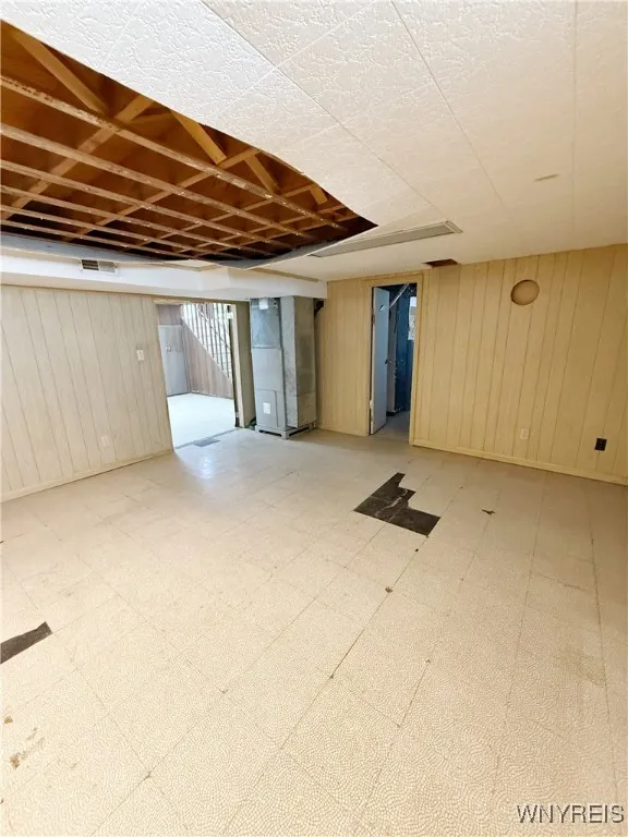 30 Nassau Lane, Cheektowaga, New York 14225, Cheektowaga, New York 14225, 3 Bedrooms Bedrooms, 6 Rooms Rooms,1 BathroomBathrooms,Residential,For Sale,30 Nassau Lane, Cheektowaga, New York 14225,B1617692