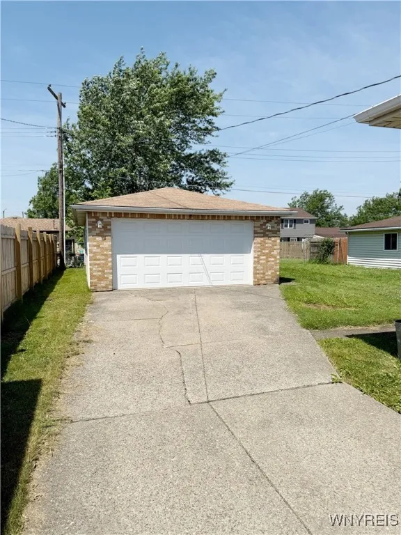 30 Nassau Lane, Cheektowaga, New York 14225, Cheektowaga, New York 14225, 3 Bedrooms Bedrooms, 6 Rooms Rooms,1 BathroomBathrooms,Residential,For Sale,30 Nassau Lane, Cheektowaga, New York 14225,B1617692