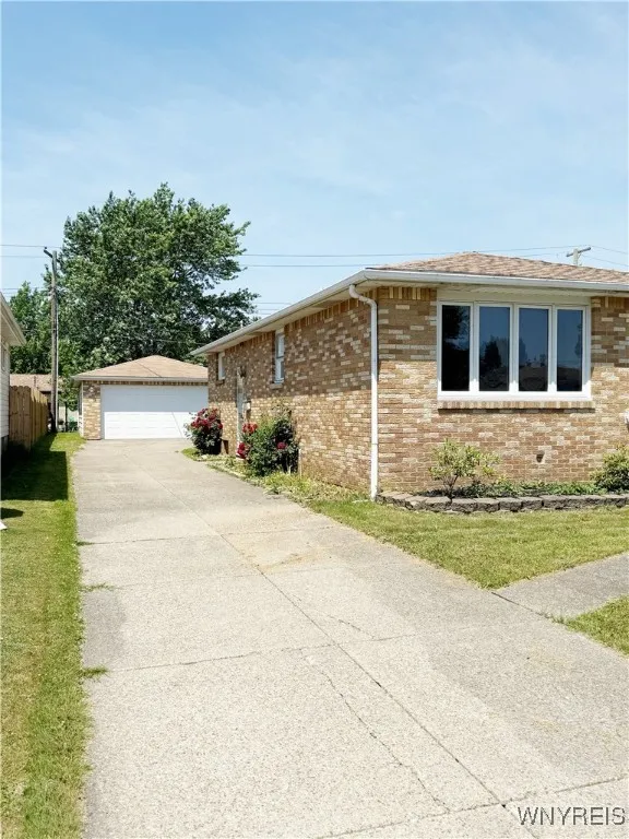 30 Nassau Lane, Cheektowaga, New York 14225, Cheektowaga, New York 14225, 3 Bedrooms Bedrooms, 6 Rooms Rooms,1 BathroomBathrooms,Residential,For Sale,30 Nassau Lane, Cheektowaga, New York 14225,B1617692