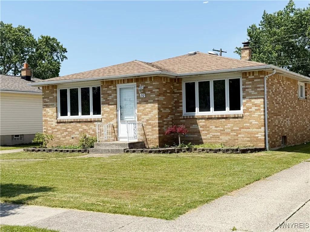 30 Nassau Lane, Cheektowaga, New York 14225, Cheektowaga, New York 14225, 3 Bedrooms Bedrooms, 6 Rooms Rooms,1 BathroomBathrooms,Residential,For Sale,30 Nassau Lane, Cheektowaga, New York 14225,B1617692
