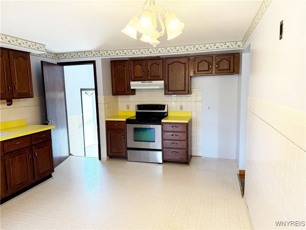 30 Nassau Lane, Cheektowaga, New York 14225, Cheektowaga, New York 14225, 3 Bedrooms Bedrooms, 6 Rooms Rooms,1 BathroomBathrooms,Residential,For Sale,30 Nassau Lane, Cheektowaga, New York 14225,B1617692