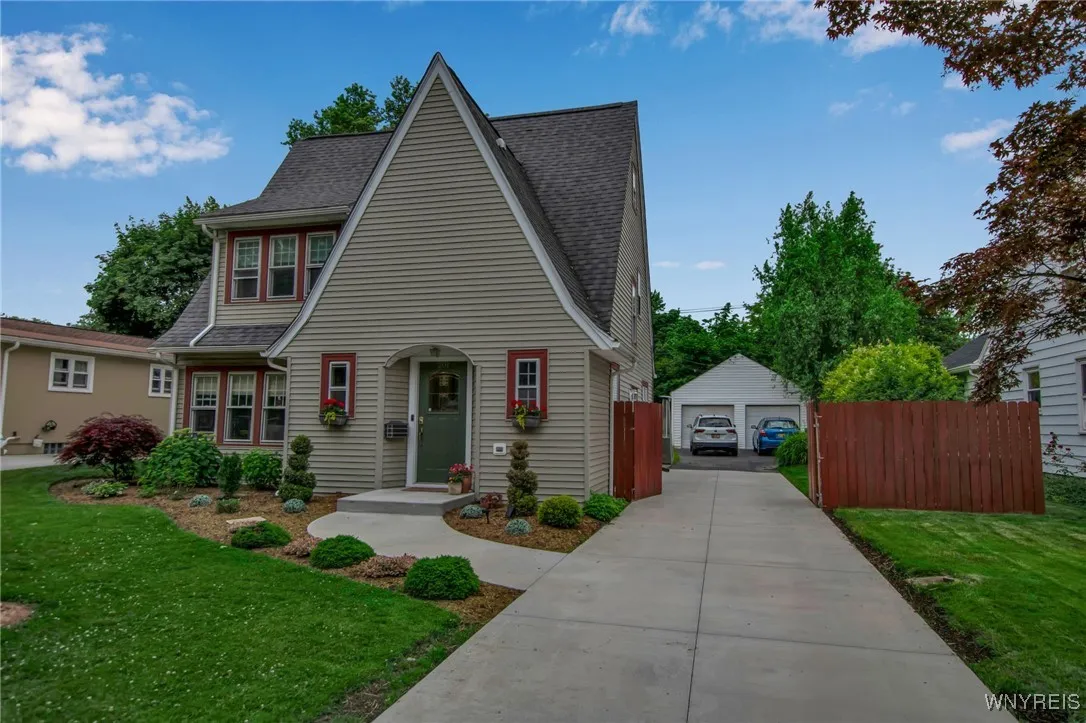 201 Walton Drive, Amherst, New York 14226, Amherst, New York 14226, 3 Bedrooms Bedrooms, 7 Rooms Rooms,1 BathroomBathrooms,Residential,Closed,201 Walton Drive, Amherst, New York 14226,0,B1617526